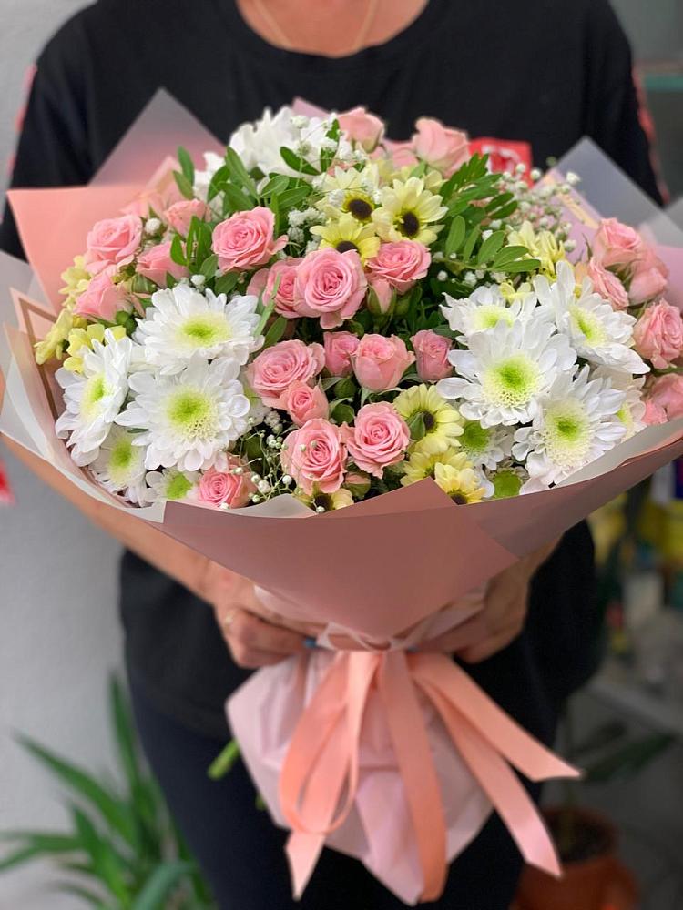 Букет цветов из: Розы и Хризантемы в Семено-Александровке