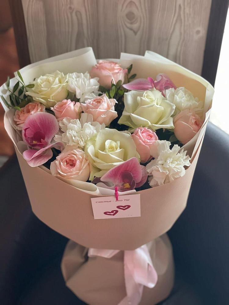 Букет цветов из: Орхидеи, Розы и Гвоздики в Семено-Александровке