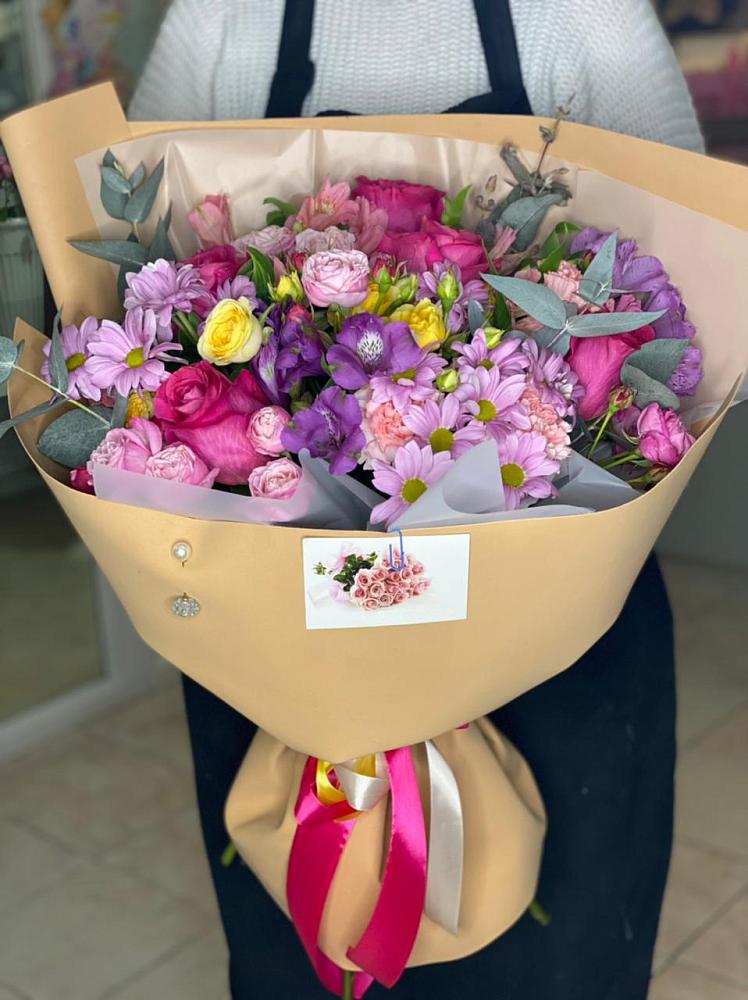 Букет цветов из: Хризантемы, Гвоздики и Альстромерии в Семено-Александровке