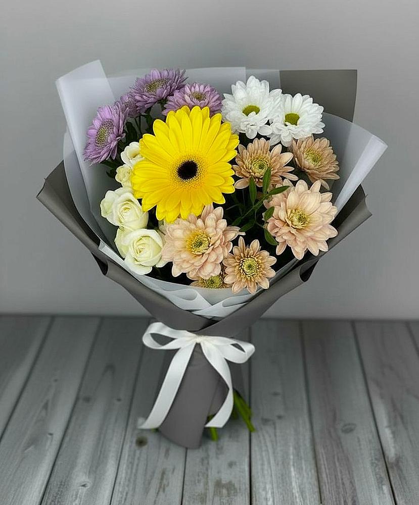 Букет цветов из: Розы, Герберы и Хризантемы в Семено-Александровке