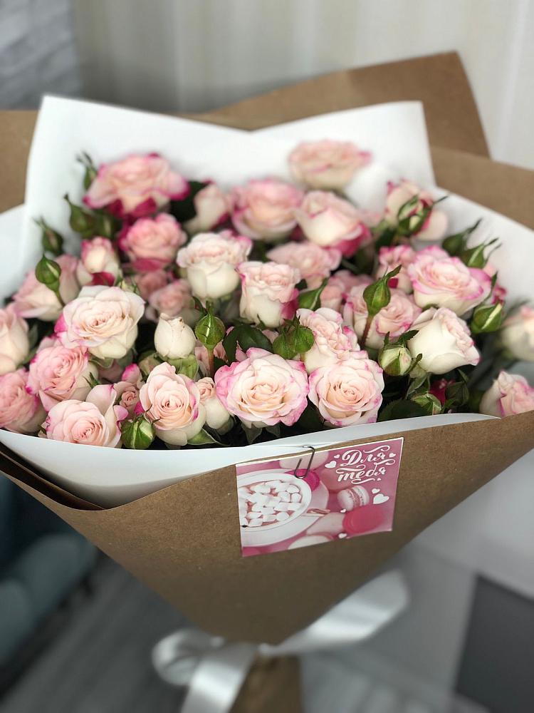 Букет цветов из: Розы в Семено-Александровке