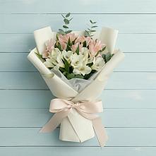 Букет цветов из:  Альстромерии в Семено-Александровке