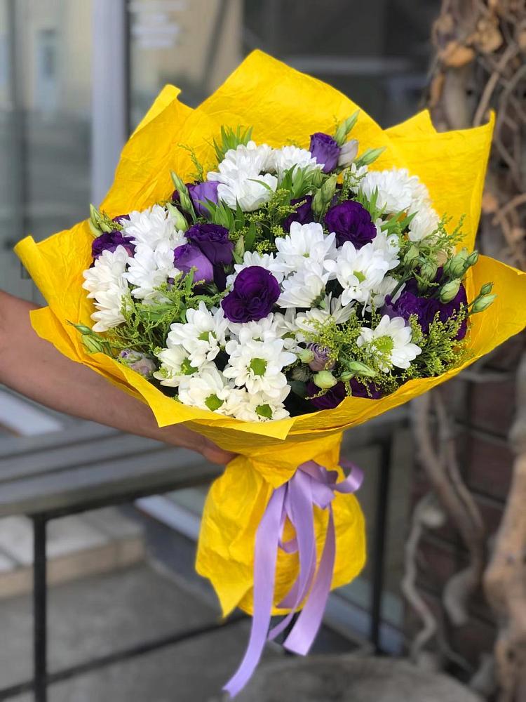 Букет цветов из: Ирисы, Хризантемы и Ромашки в Семено-Александровке