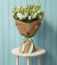 Букет цветов из:  Лизиантусы в Семено-Александровке