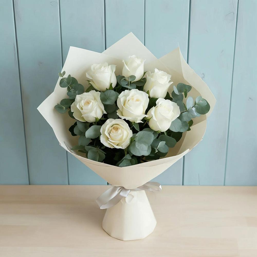 Букет Белые розы в Эвкалипте в Семено-Александровке