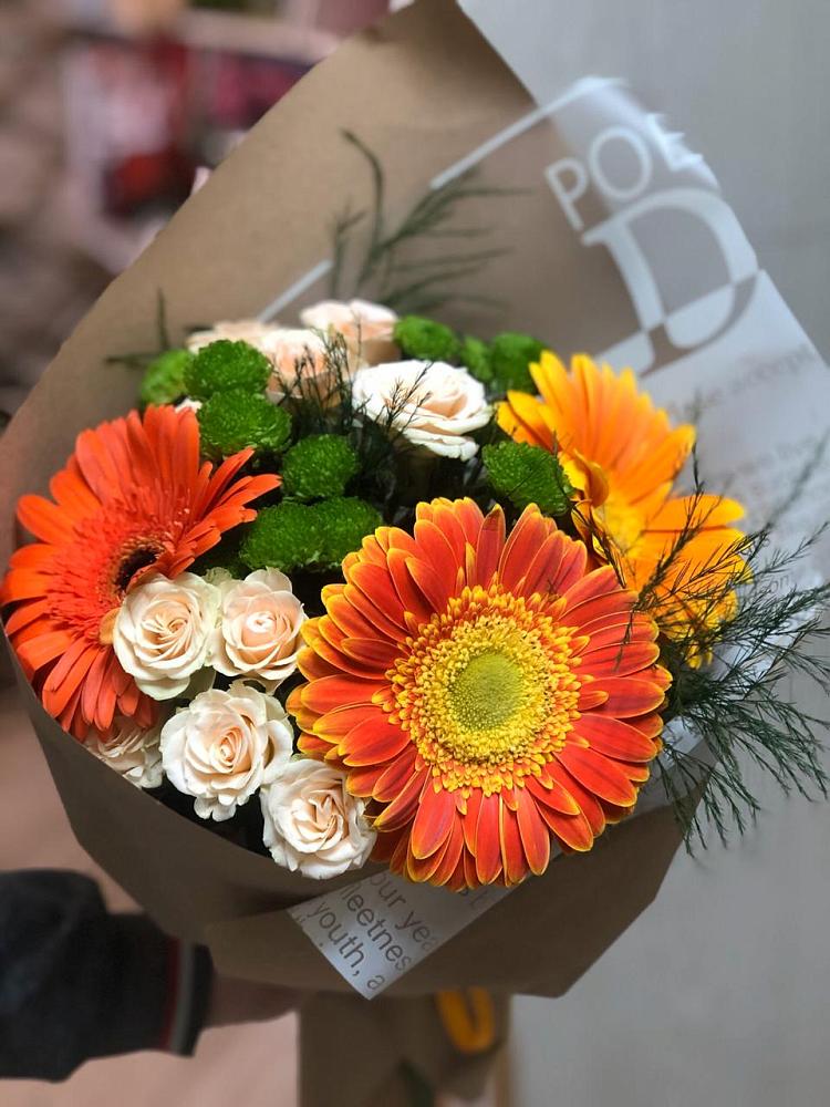 Букет цветов из: Герберы, Хризантемы и Розы в Семено-Александровке