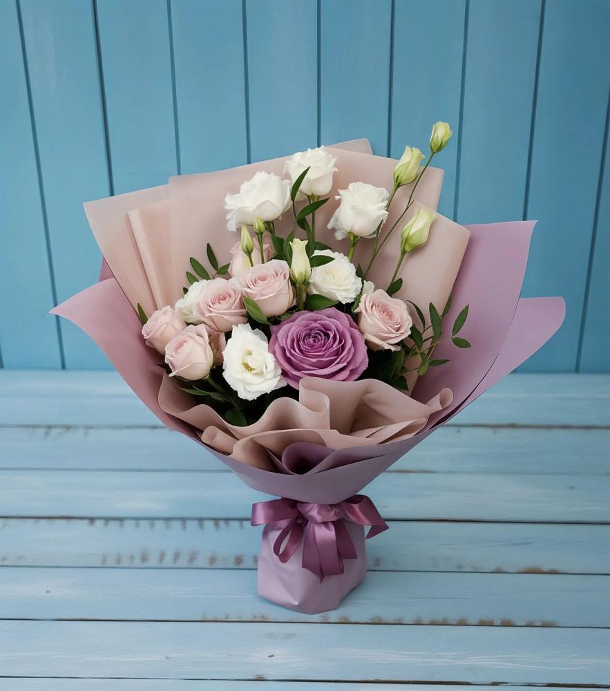 Букет цветов из: Розы и Лизиантусы в Семено-Александровке