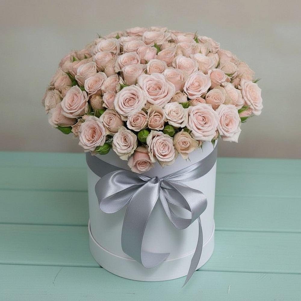 Цветочная композиция из Розы в шляпной коробке в Семено-Александровке